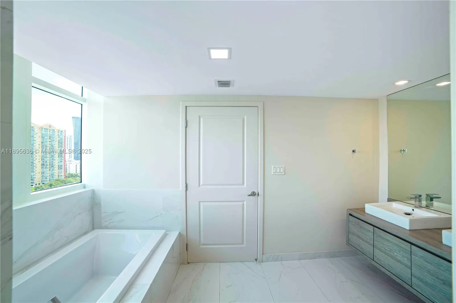 400 Sunny Isles Blvd, #1408