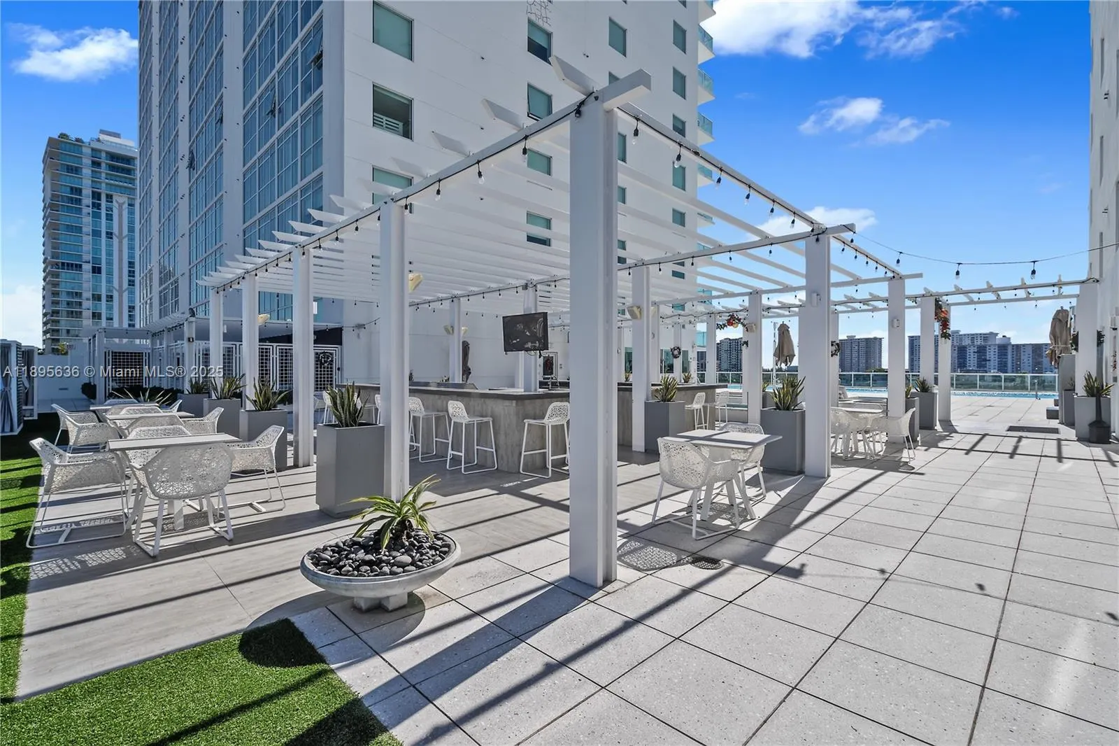 400 Sunny Isles Blvd, #1408