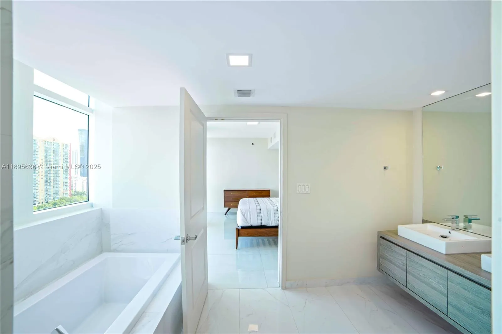 400 Sunny Isles Blvd, #1408