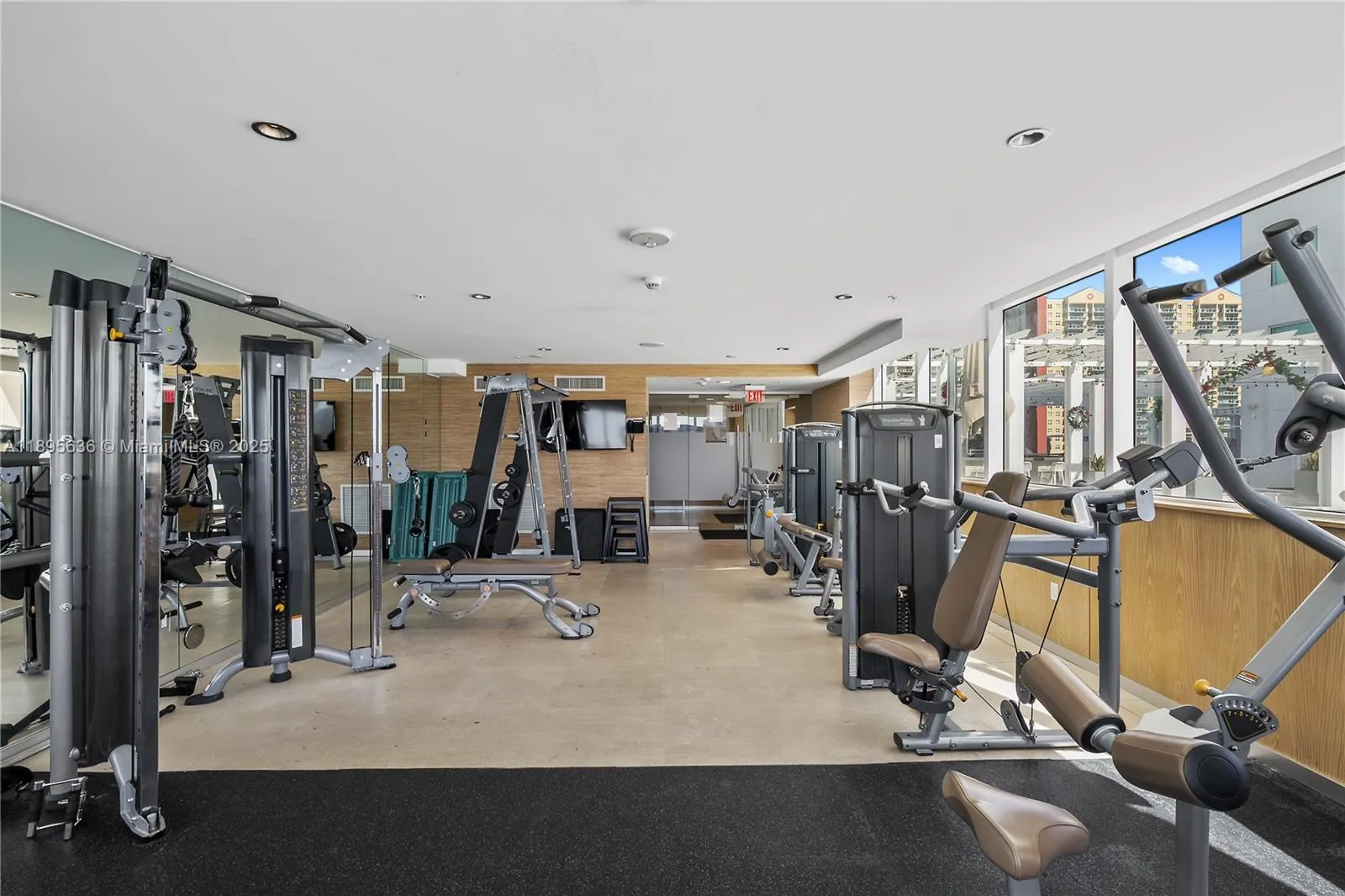 400 Sunny Isles Blvd, #1408