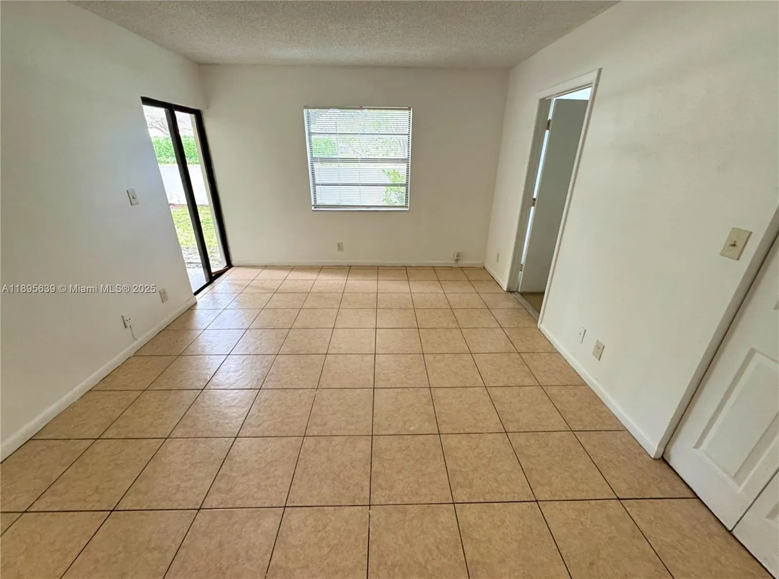 3500 NW 116th Ter, #3502
