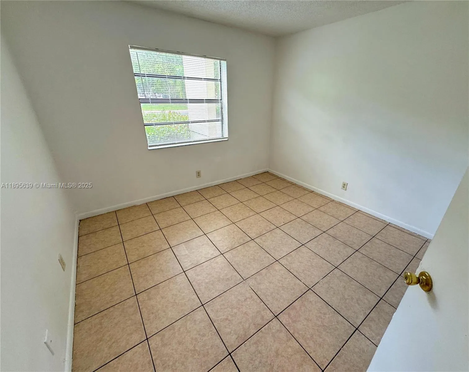 3500 NW 116th Ter, #3502
