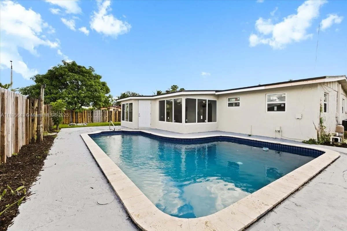 4131 NW 13th Ave