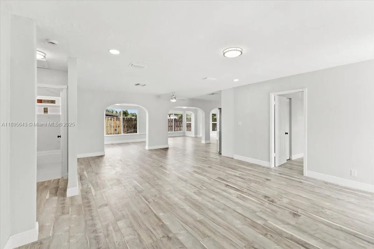 4131 NW 13th Ave