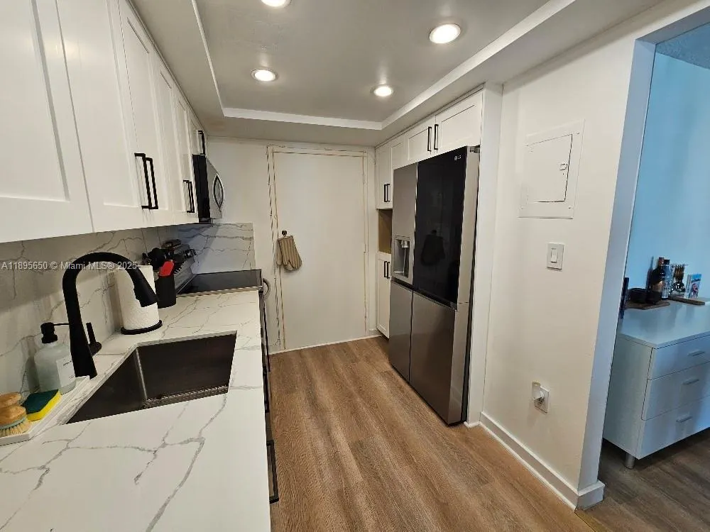18061 Biscayne Blvd, #1602