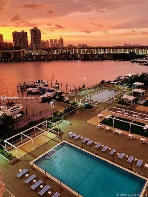 18061 Biscayne Blvd, #1602