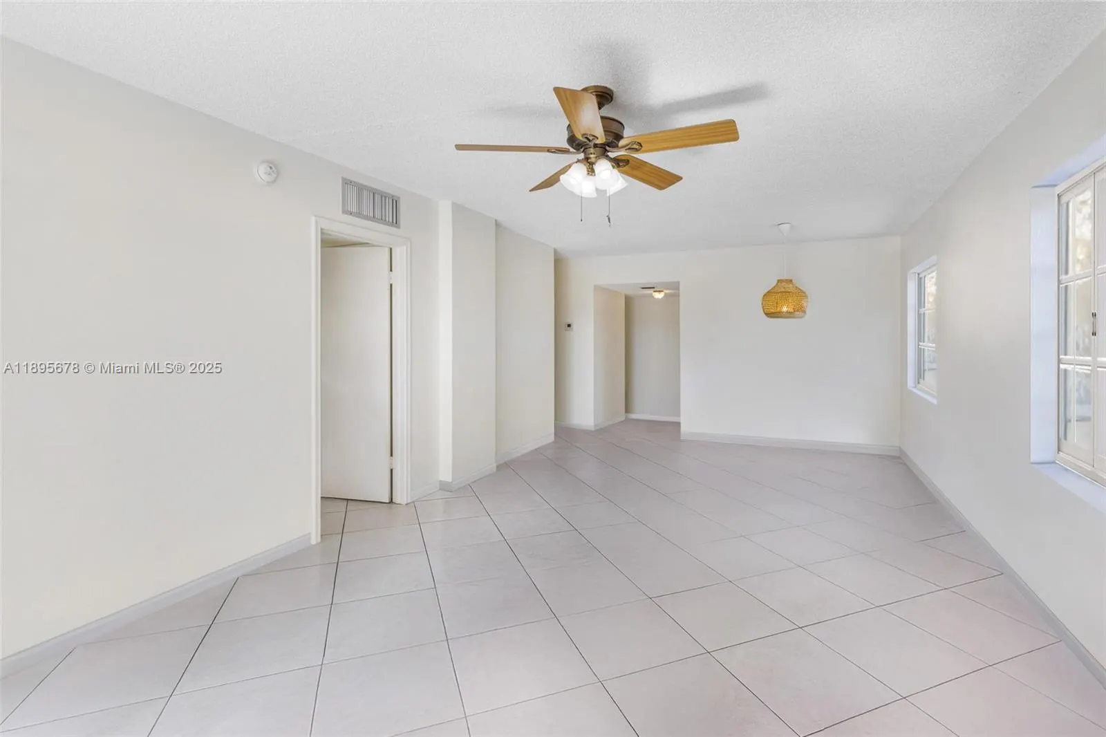 1701 Washington St, #304