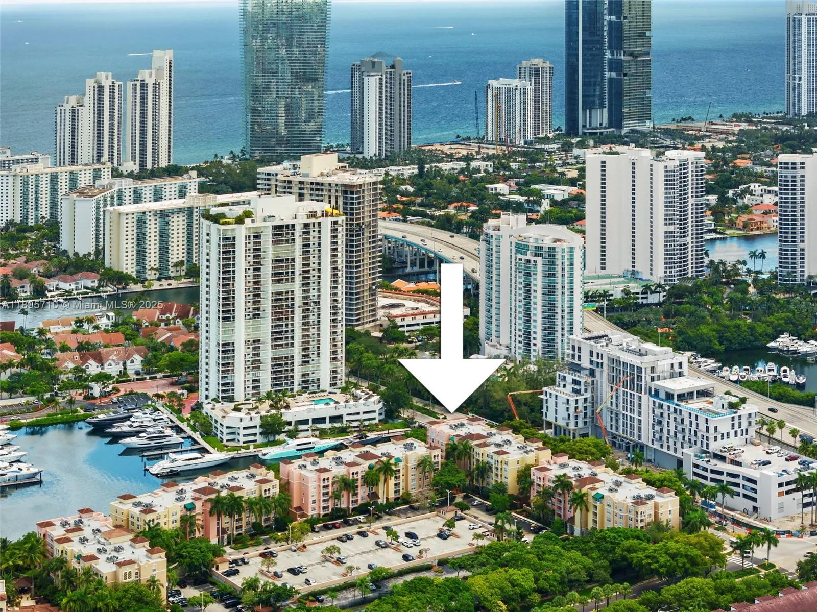 19555 E Country Club Dr, #8308