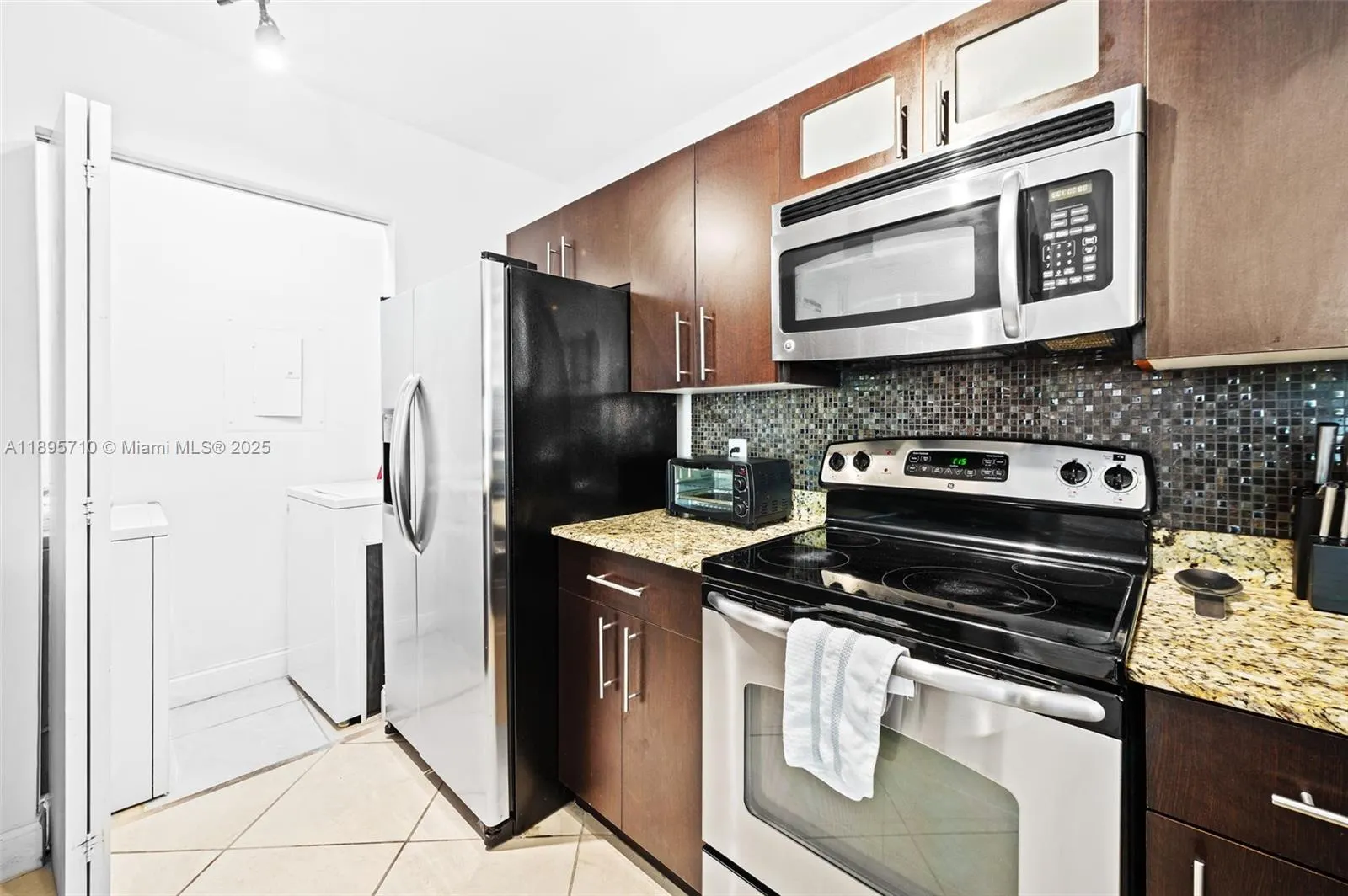 19555 E Country Club Dr, #8308