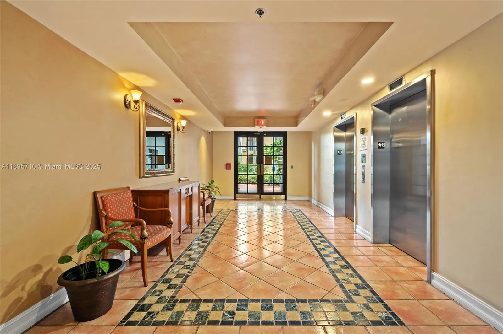 19555 E Country Club Dr, #8308