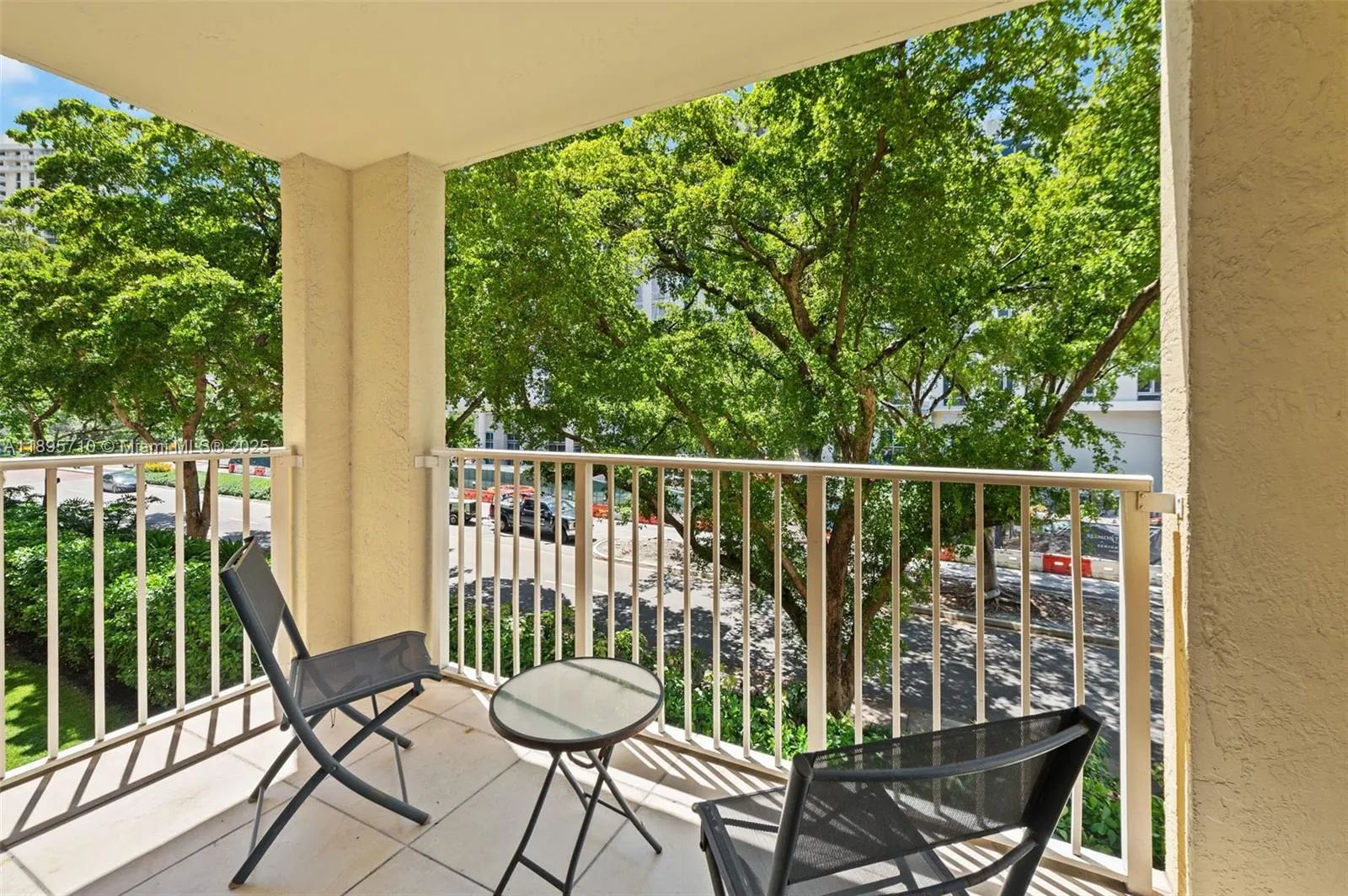 19555 E Country Club Dr, #8308