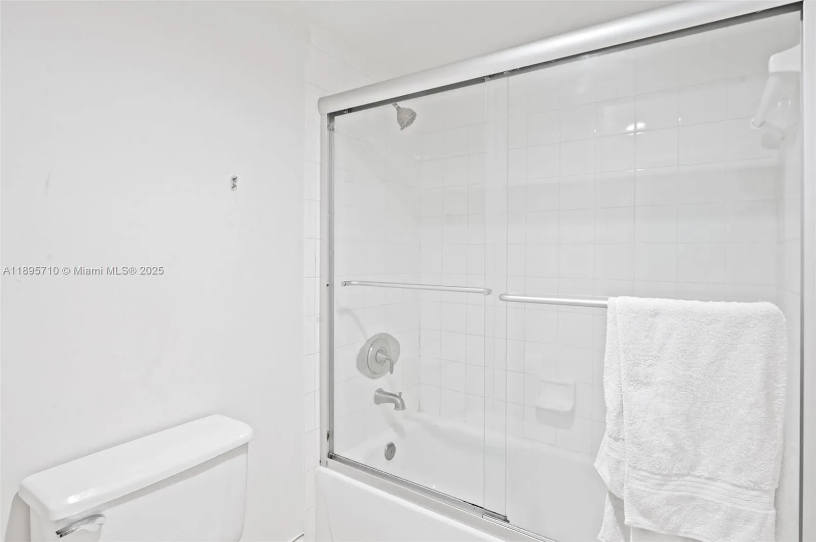 19555 E Country Club Dr, #8308