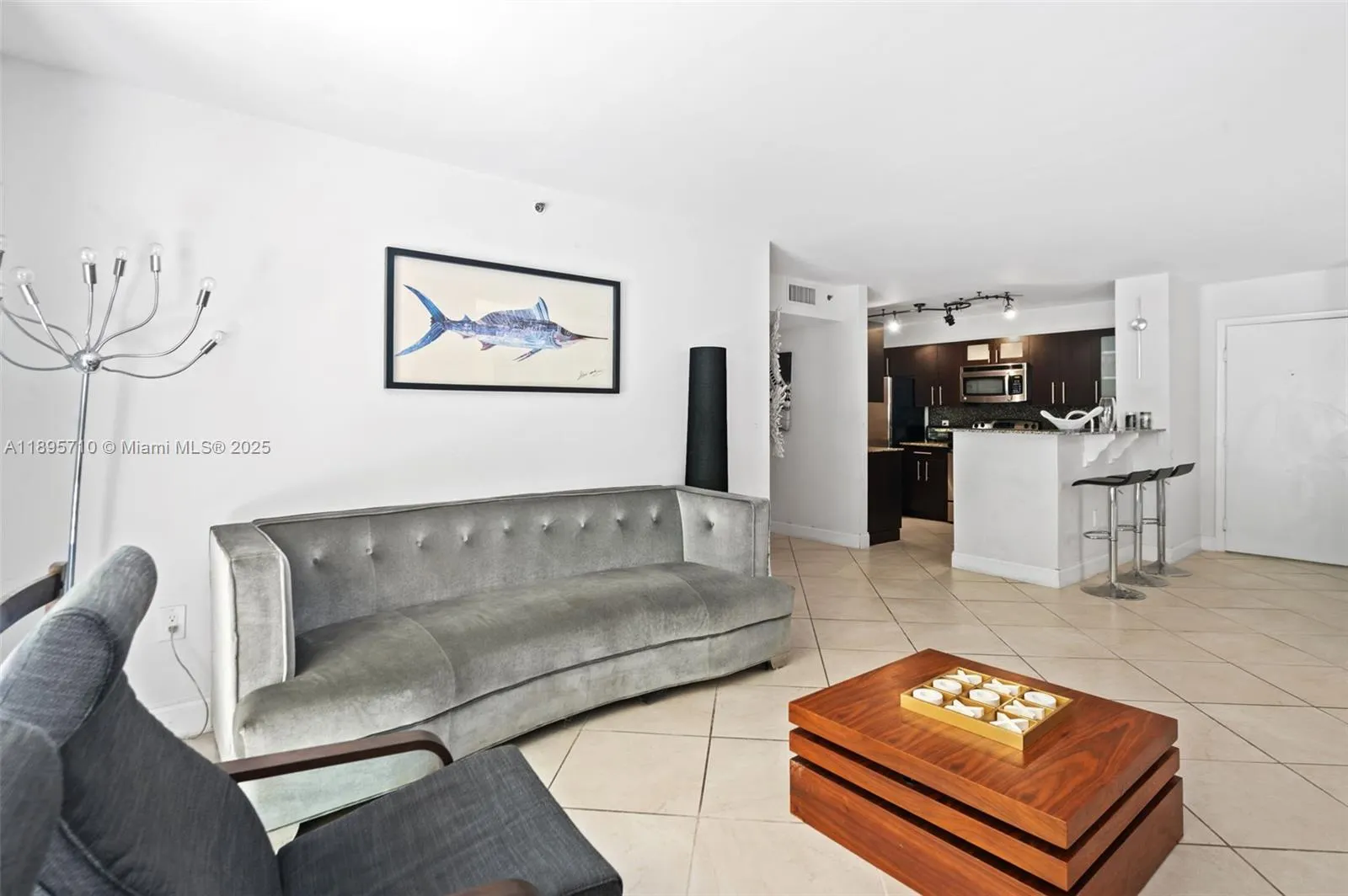 19555 E Country Club Dr, #8308