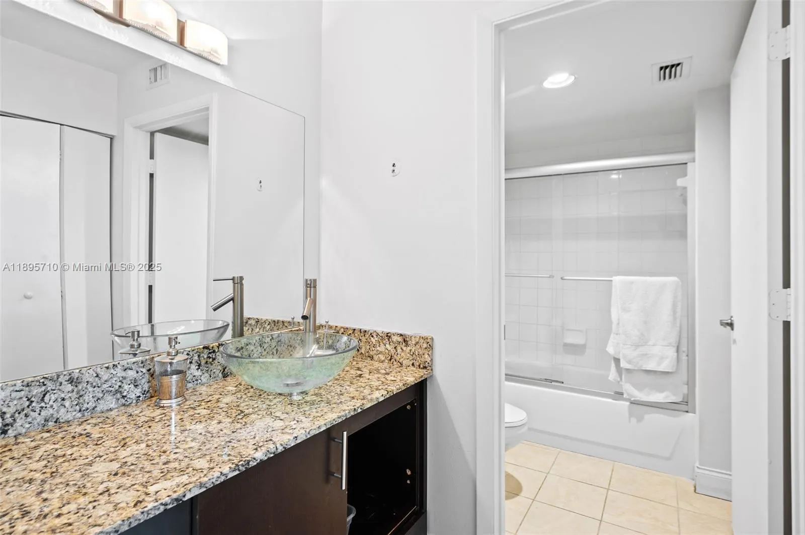 19555 E Country Club Dr, #8308