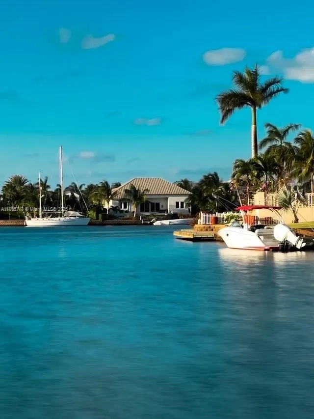 10 Arvia, GRAND HARBOR, GRAND CAYMAN, Cayman Islands