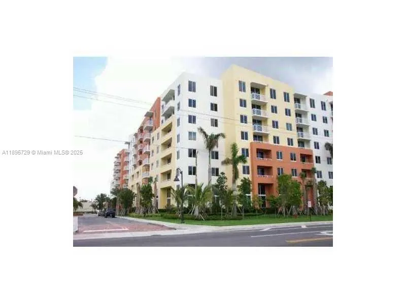 18800 NE 29th Ave, #607