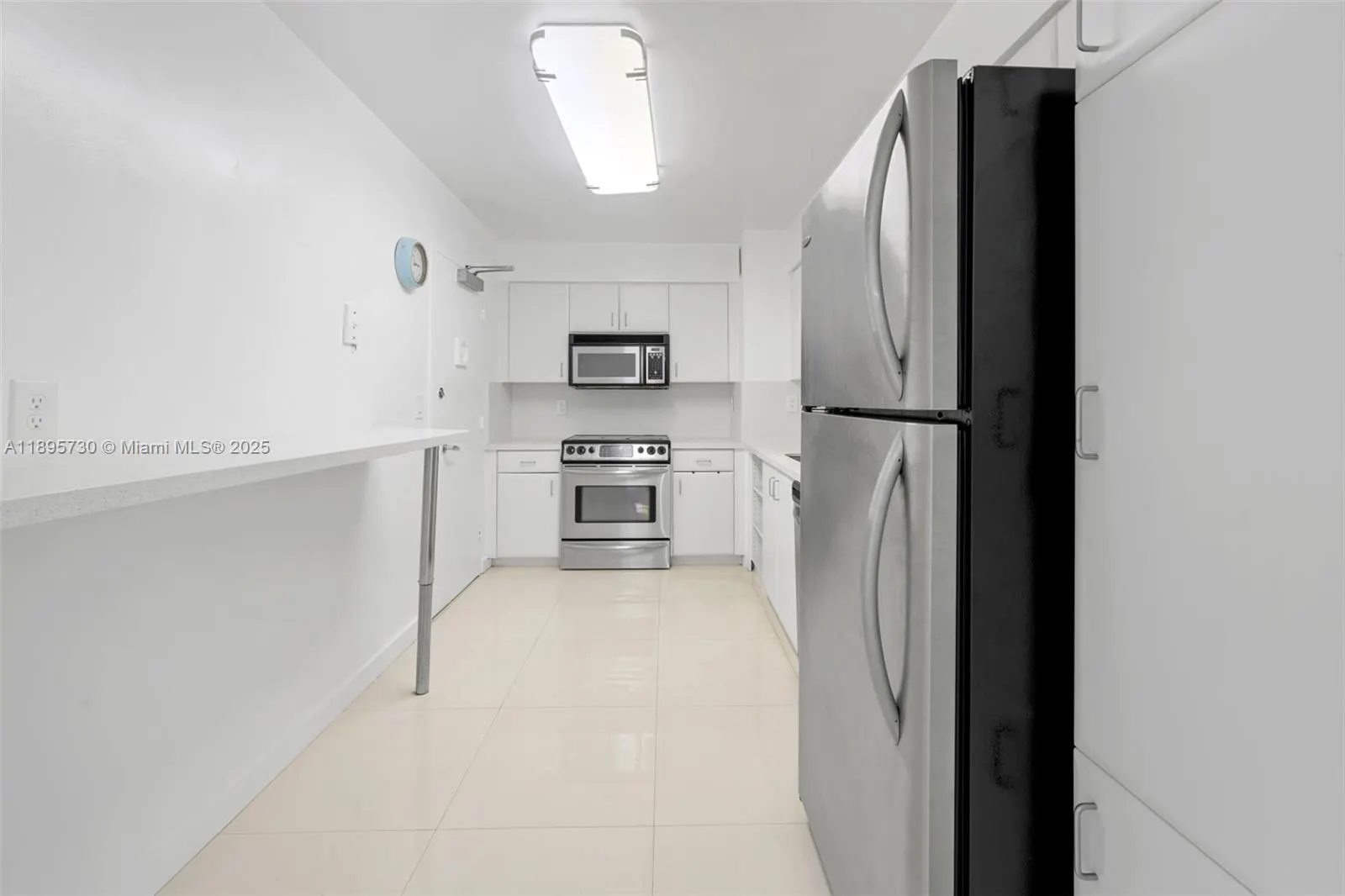 9195 Collins Ave, #812