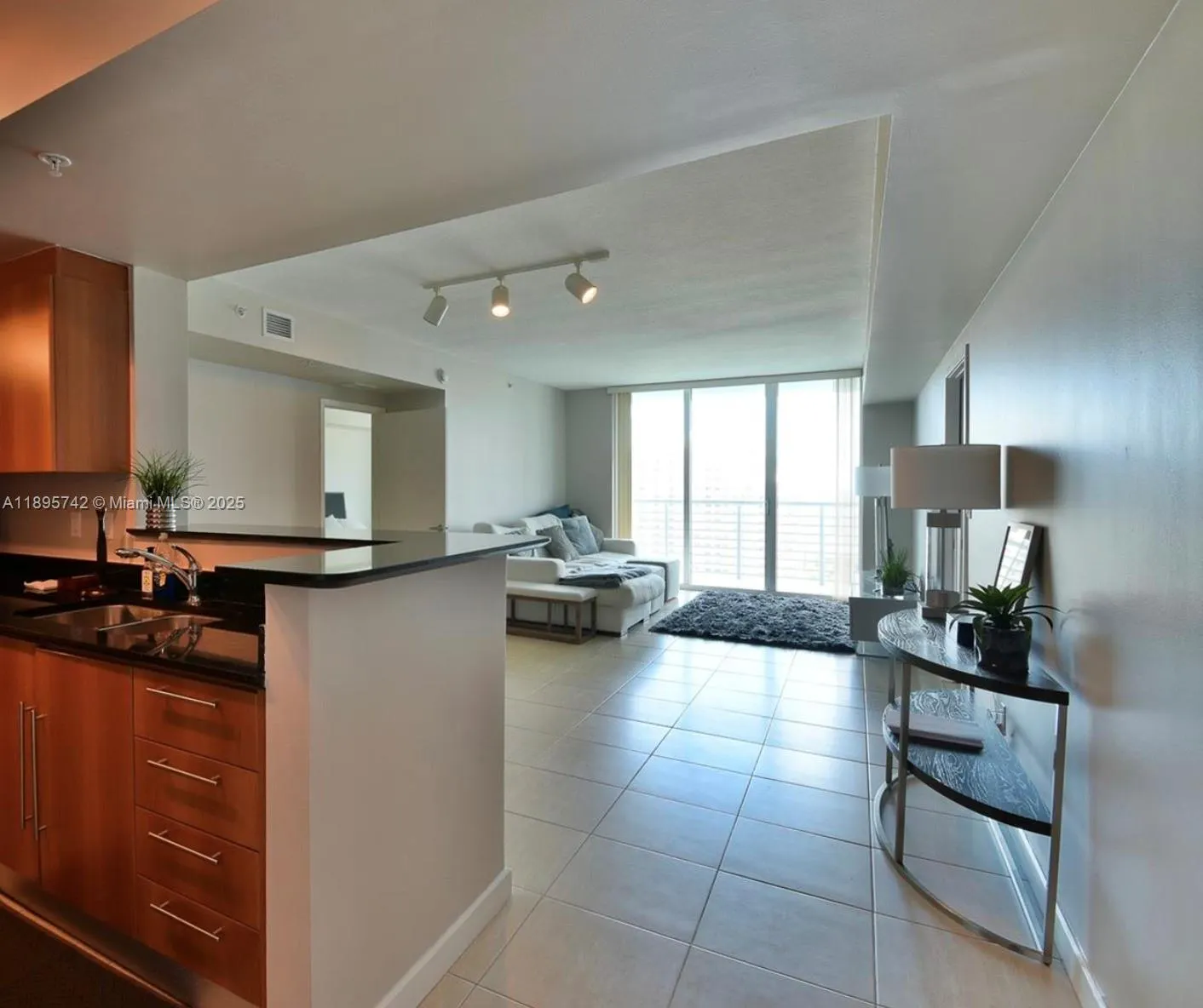 335 S Biscayne Blvd, #2707