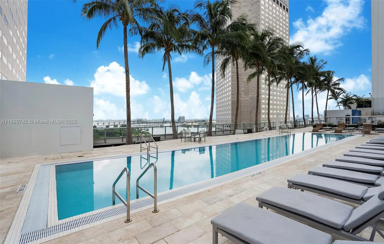 335 S Biscayne Blvd, #2707
