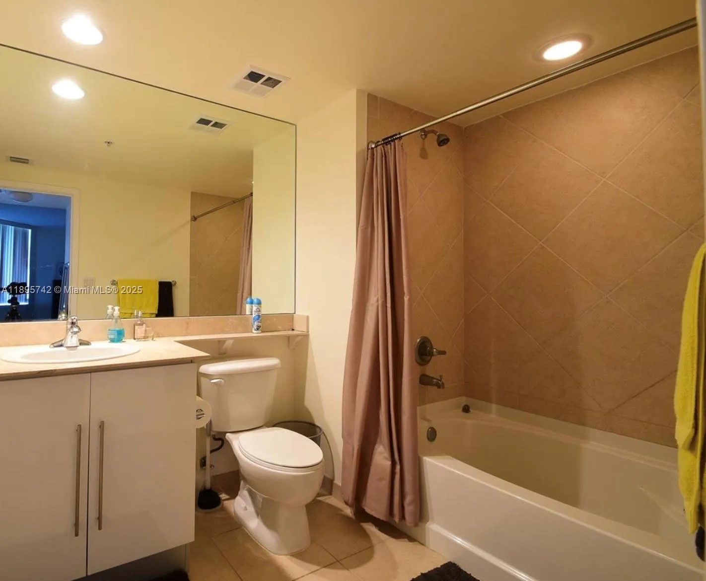 335 S Biscayne Blvd, #2707