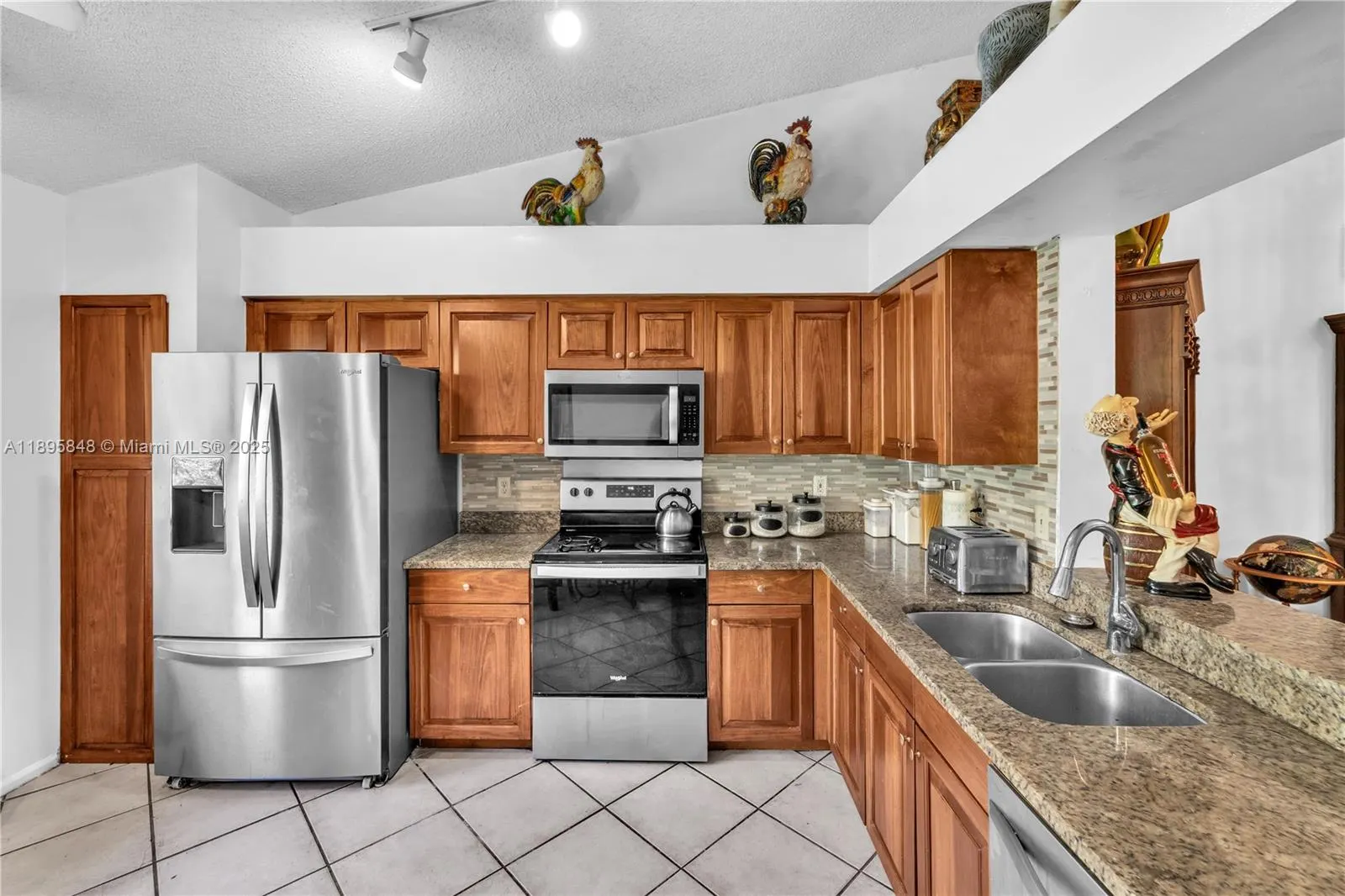 10547 NW 10th St, #C-128