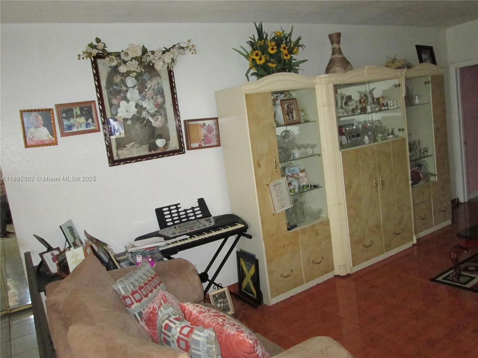 3346 NW 23rd Ct