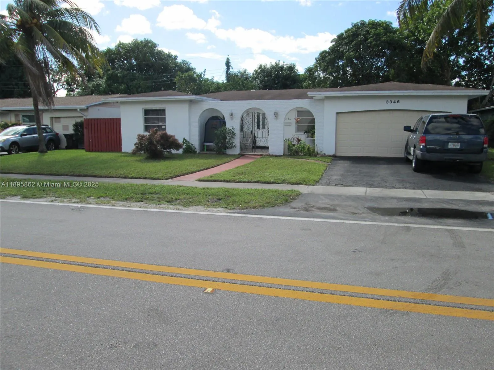 3346 NW 23rd Ct