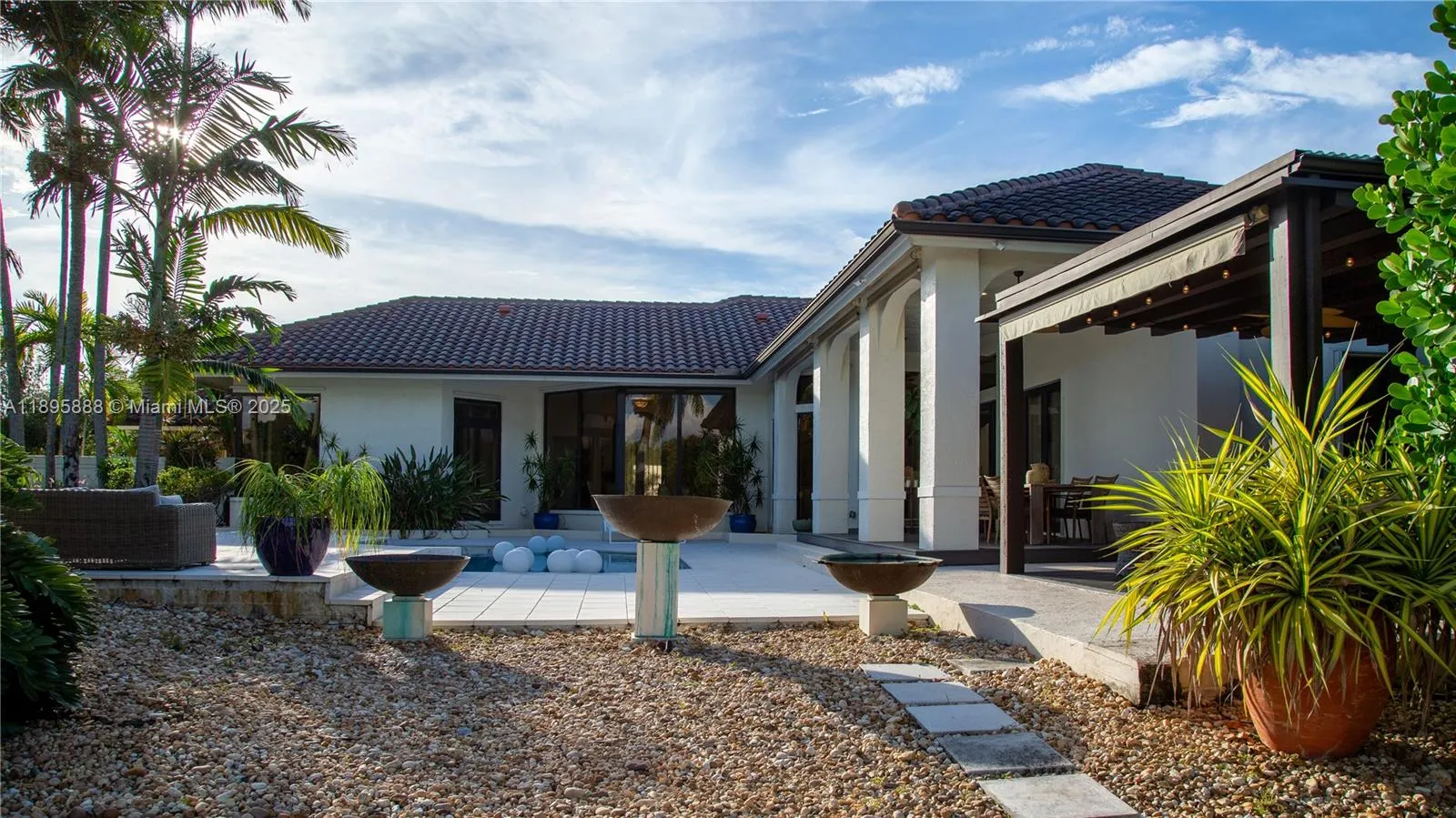 2880 Windmill Ranch Rd