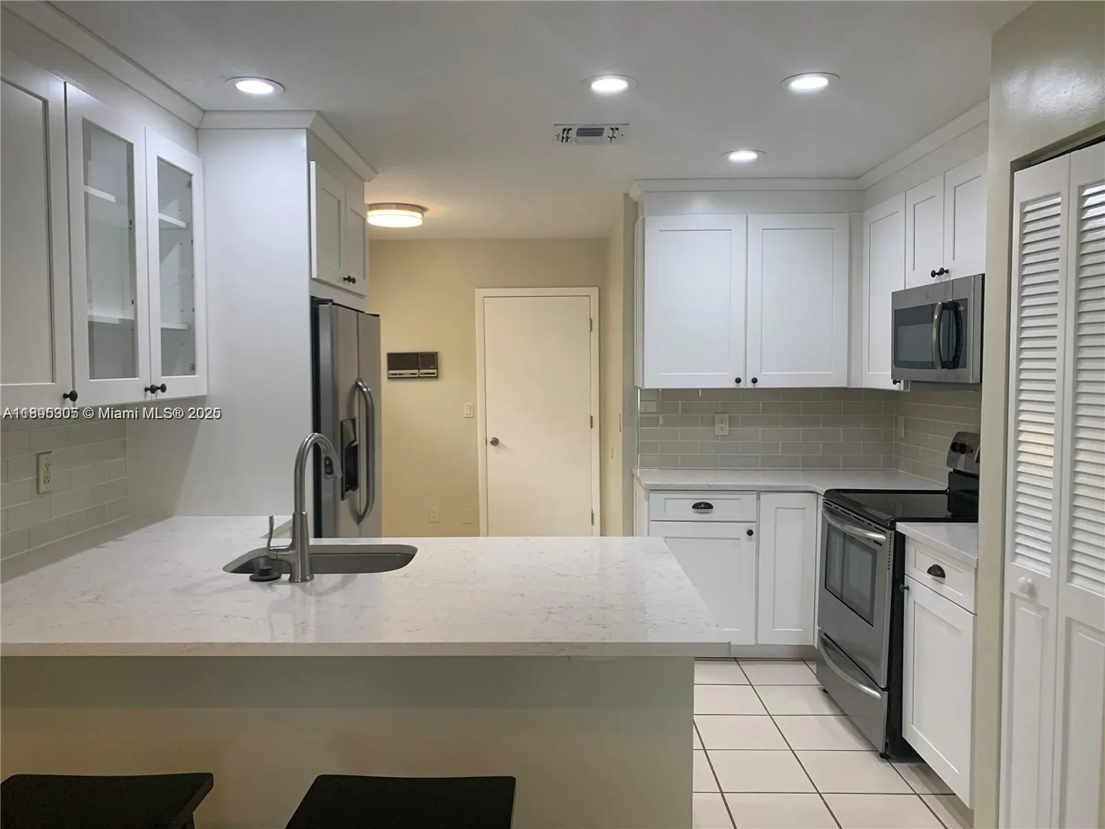 2917 Myrtle Oak Cir