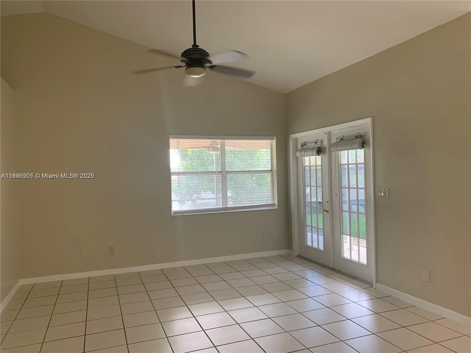 2917 Myrtle Oak Cir