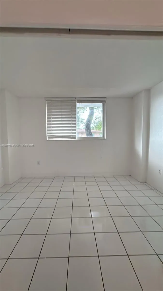 1251 NE 108th St, #110