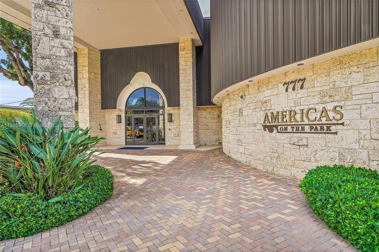 777 Bayshore Dr, #1203