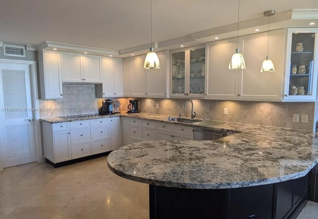 777 Bayshore Dr, #1203