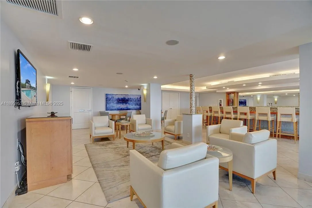 777 Bayshore Dr, #1203