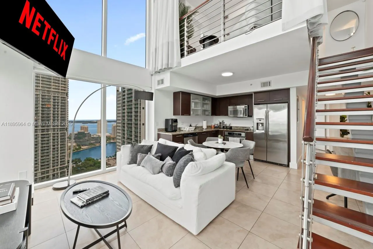 41 SE 5th St, #1901