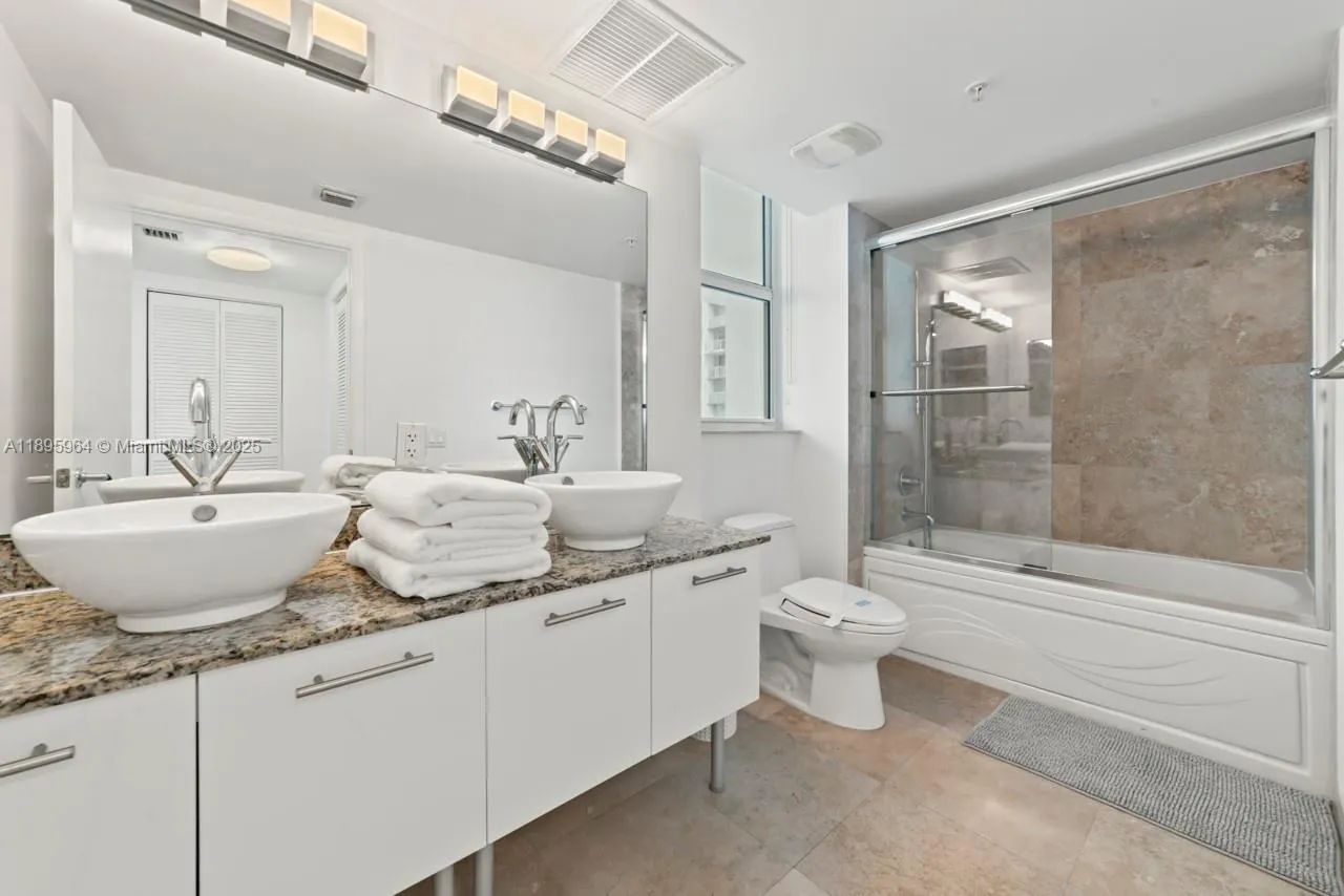 41 SE 5th St, #1901