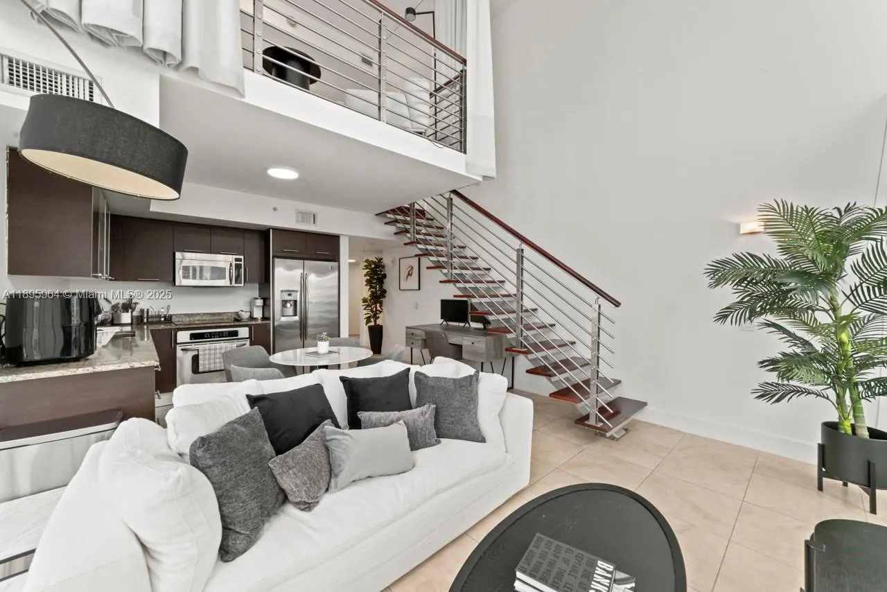 41 SE 5th St, #1901