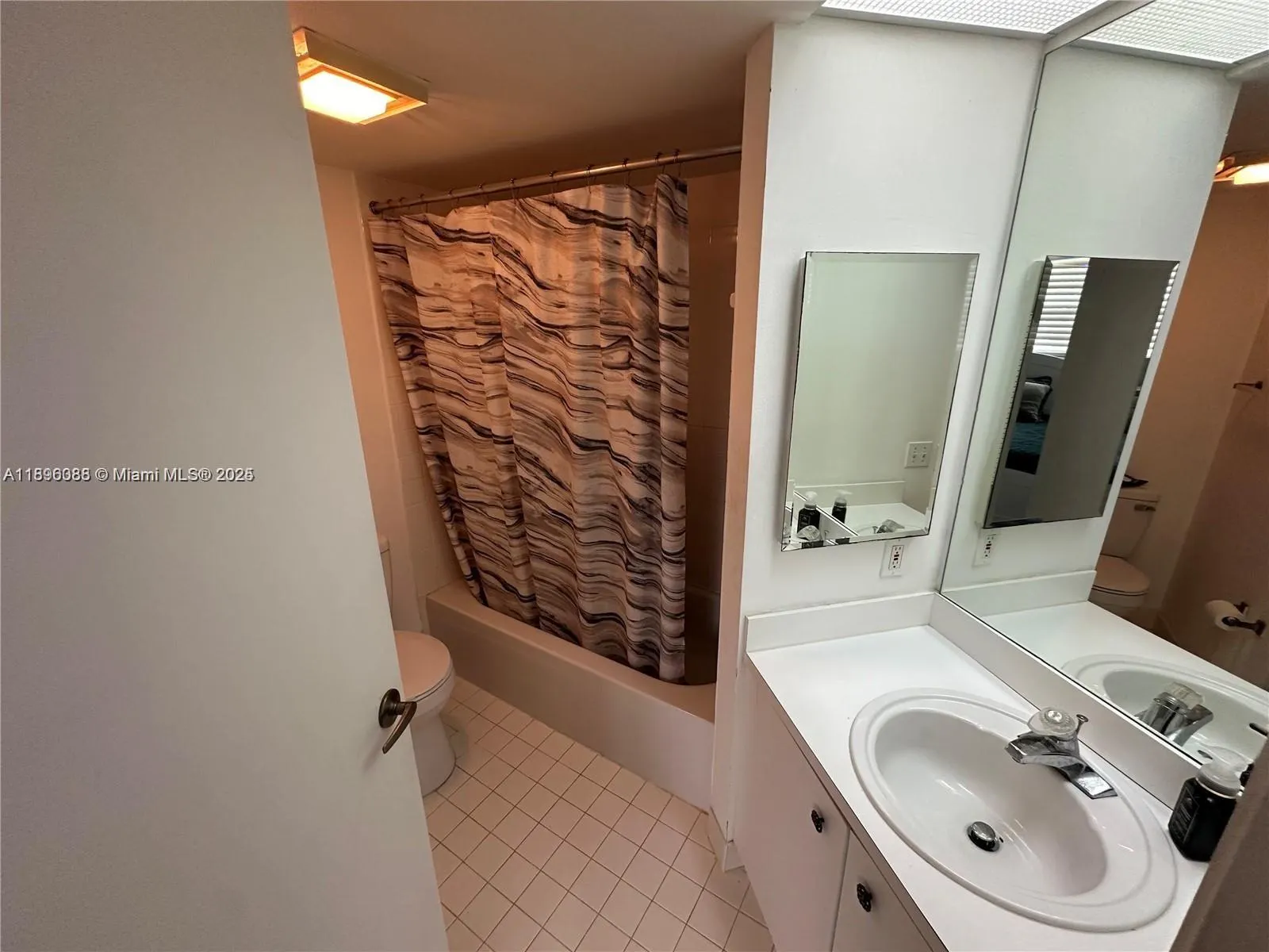 2278 SE 27th Dr, #201-G