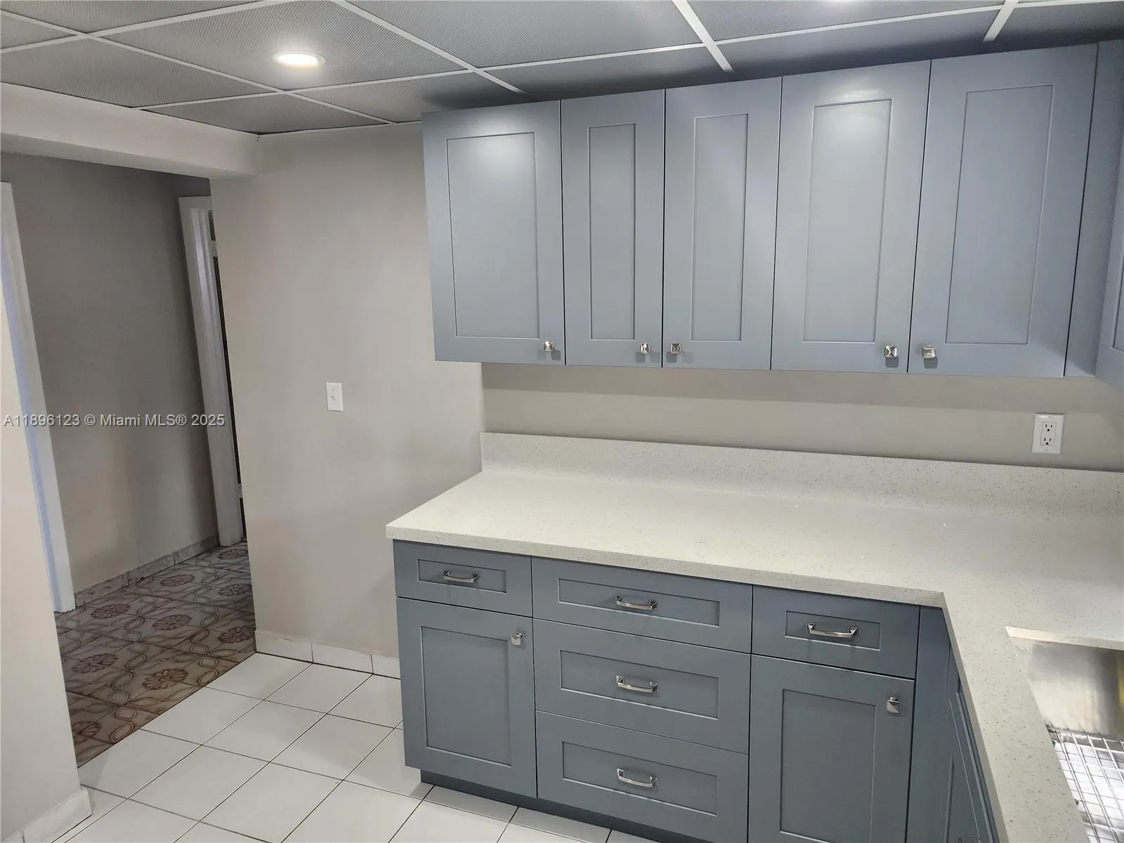 74 E 17th St, #70