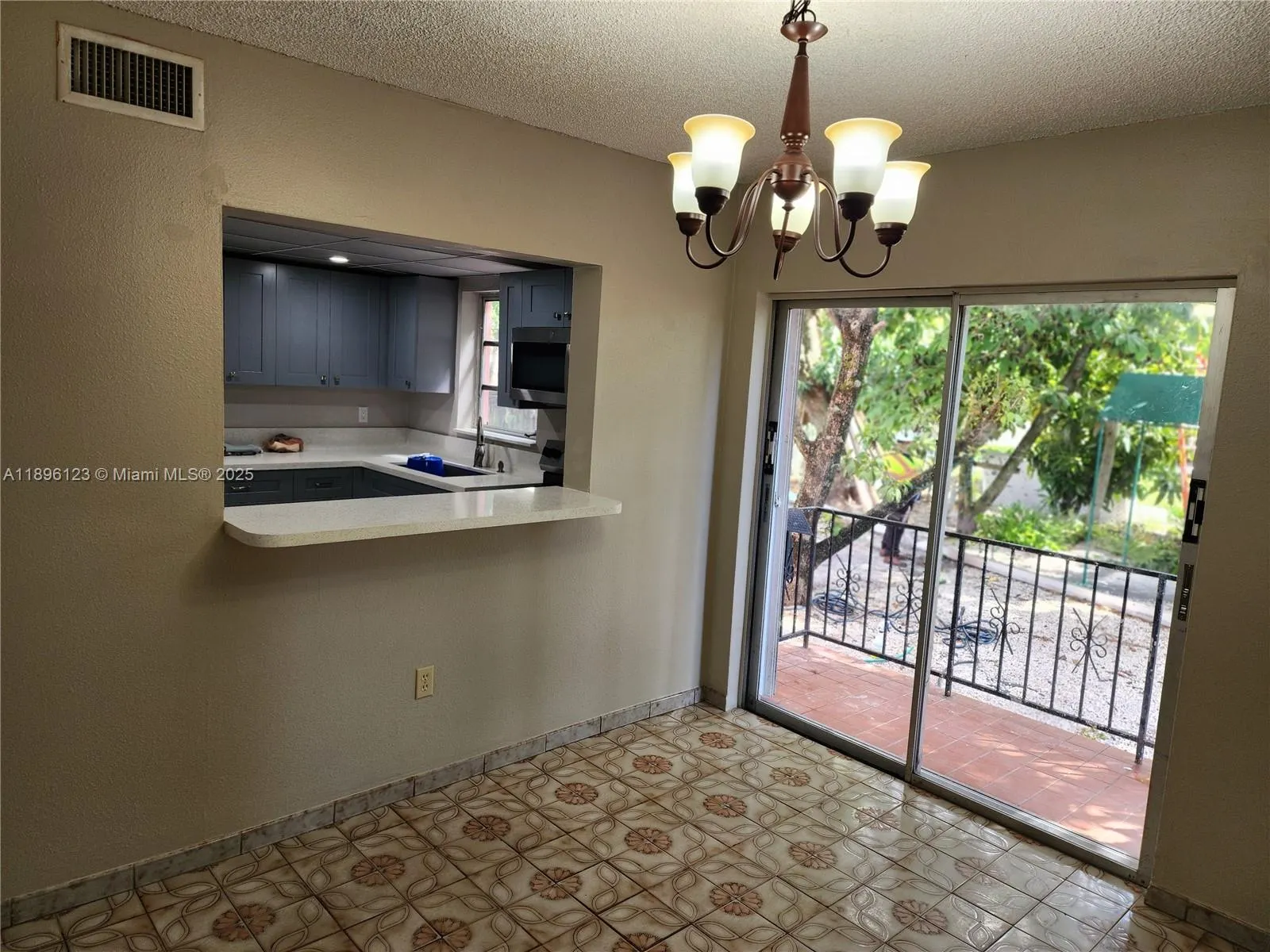 74 E 17th St, #70