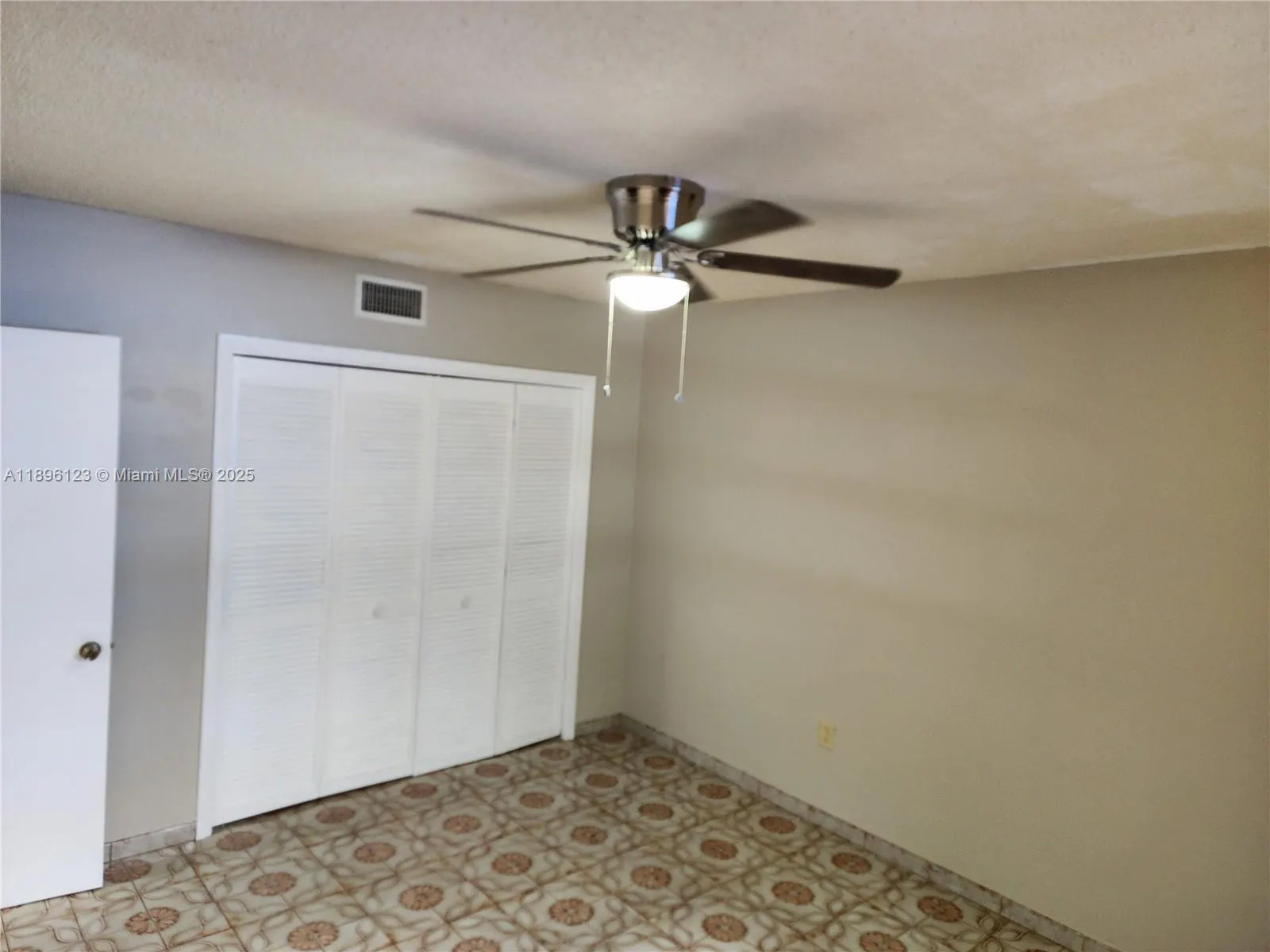 74 E 17th St, #70