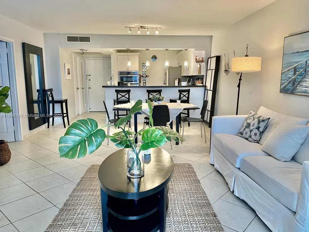 2030 S Ocean Dr, #801
