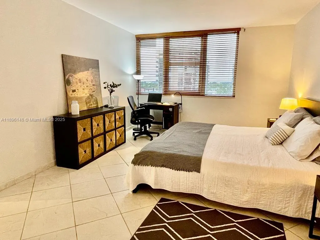 2030 S Ocean Dr, #801