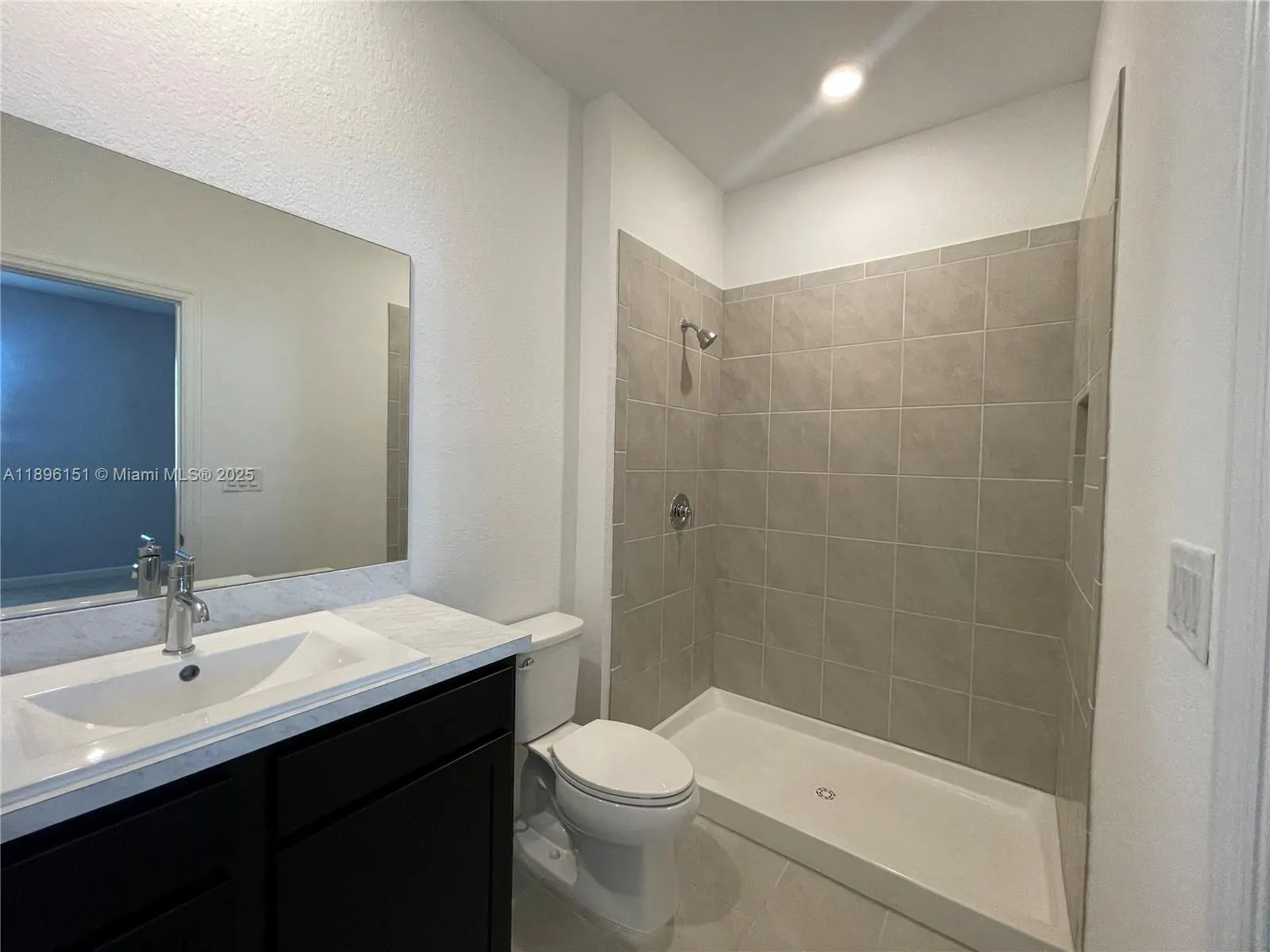 1120 SW 7th Ct, #0
