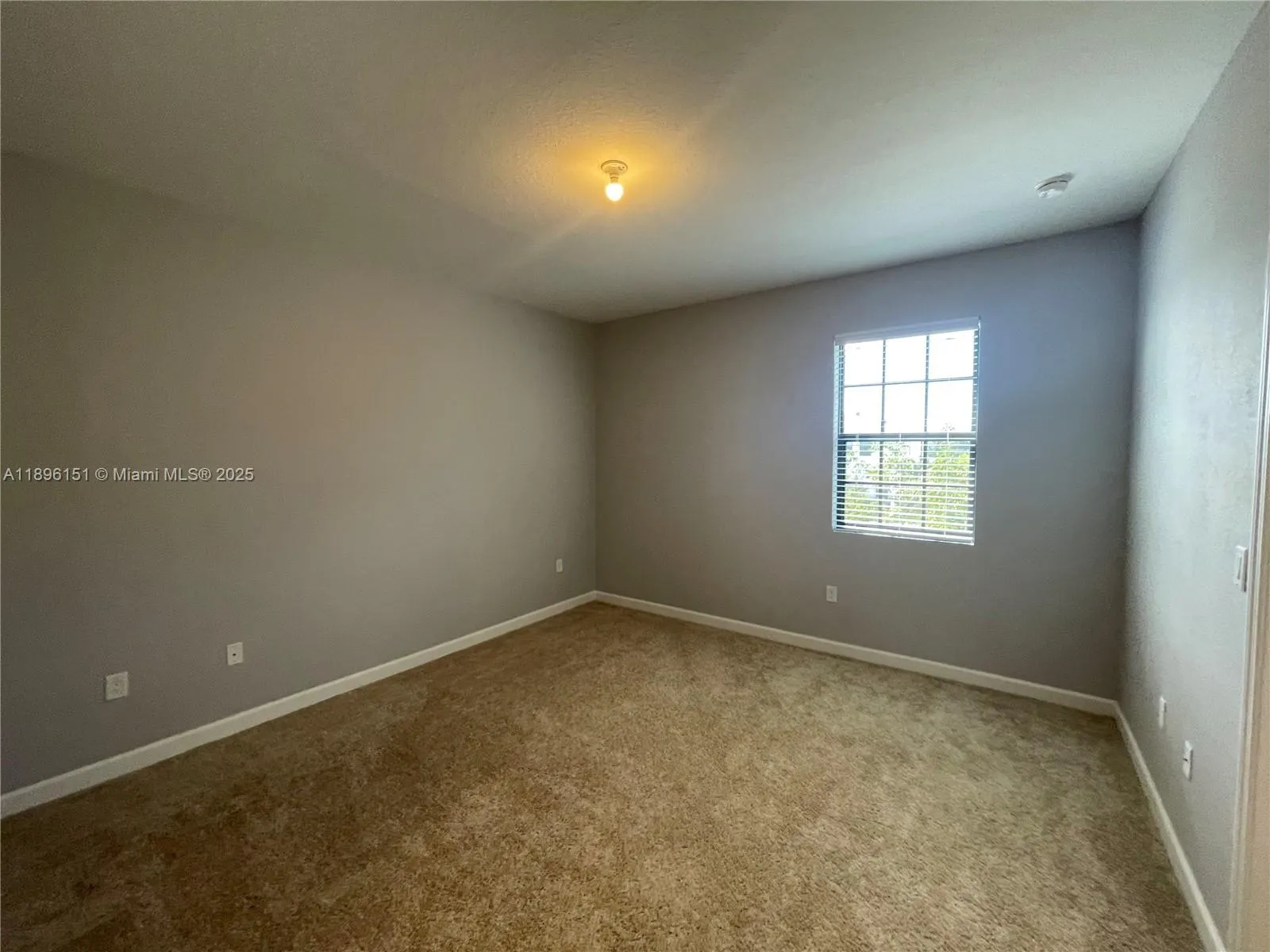 1120 SW 7th Ct, #0