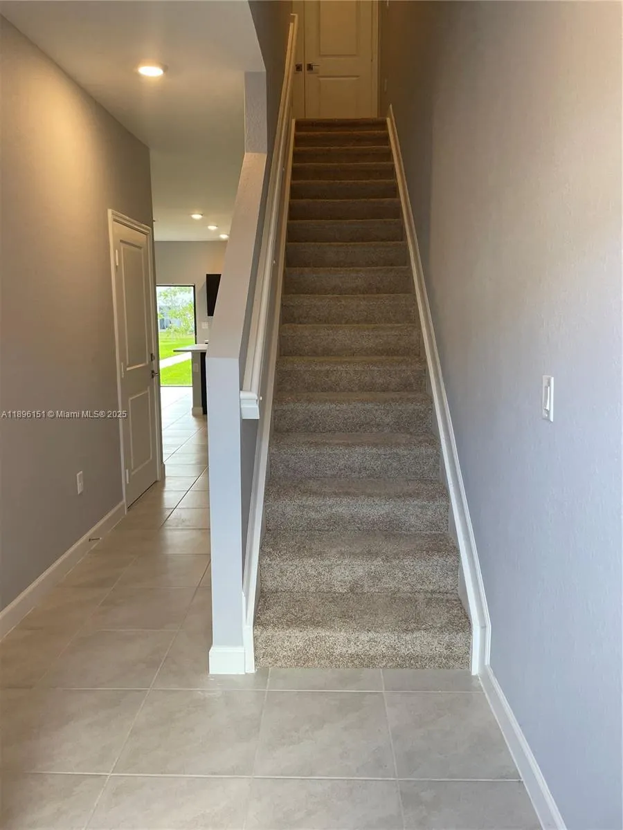 1120 SW 7th Ct, #0