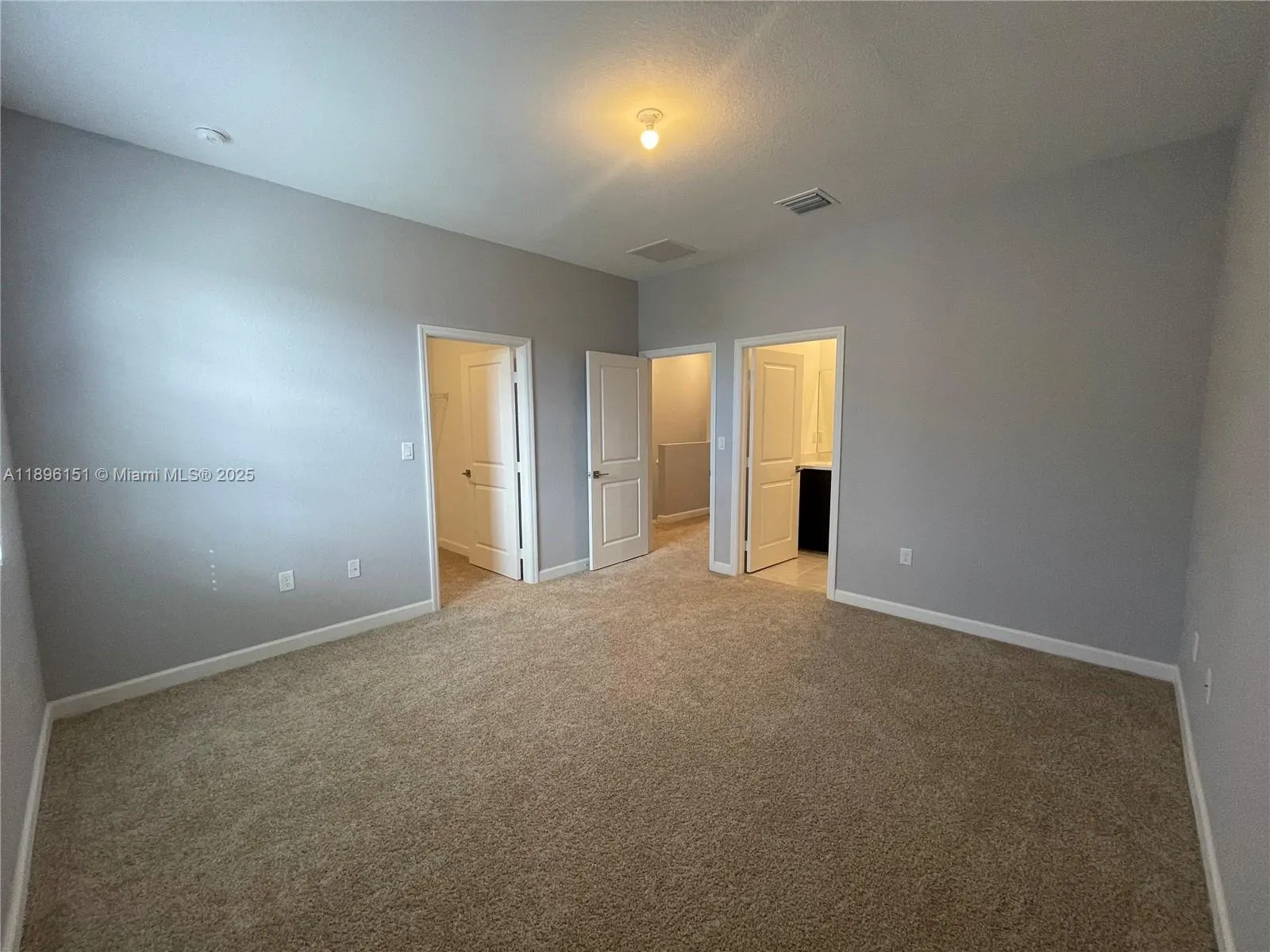 1120 SW 7th Ct, #0