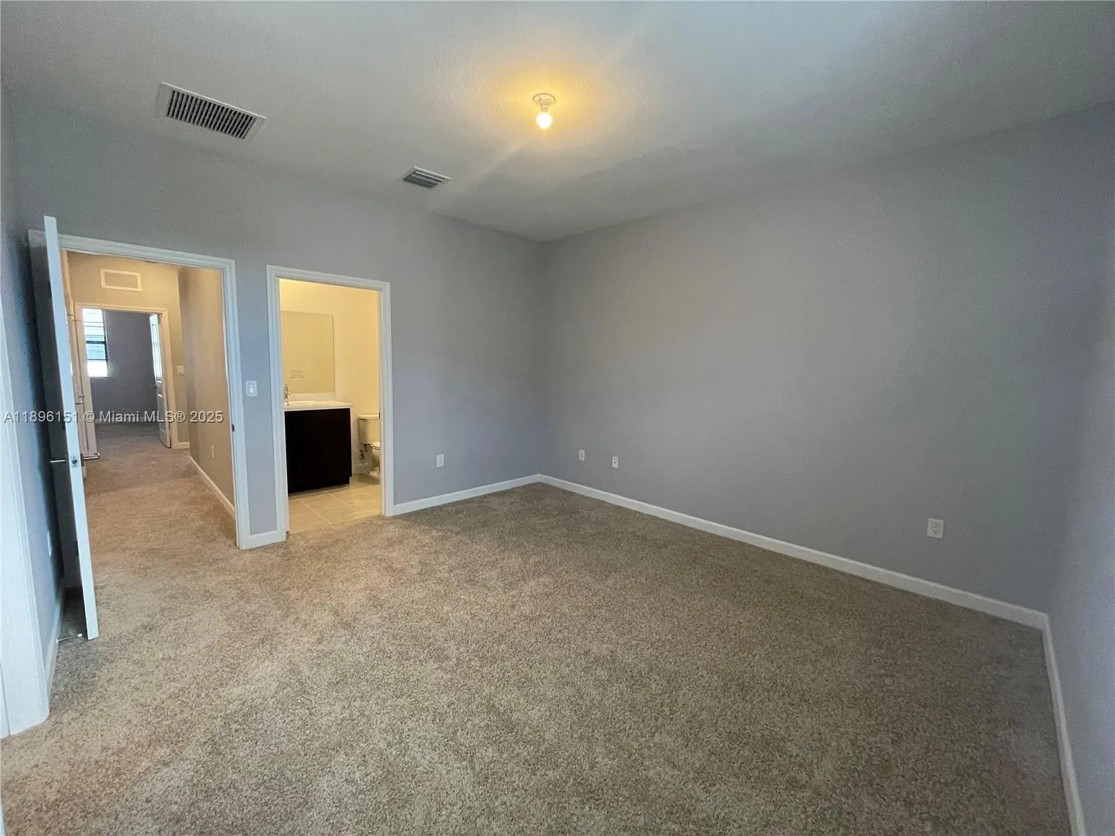 1120 SW 7th Ct, #0