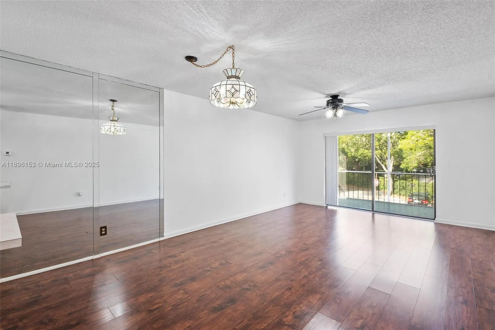 8901 N New River Canal Rd, #14W