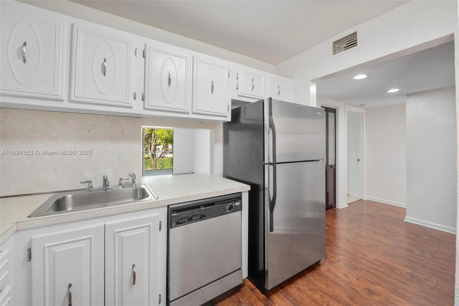 8901 N New River Canal Rd, #14W
